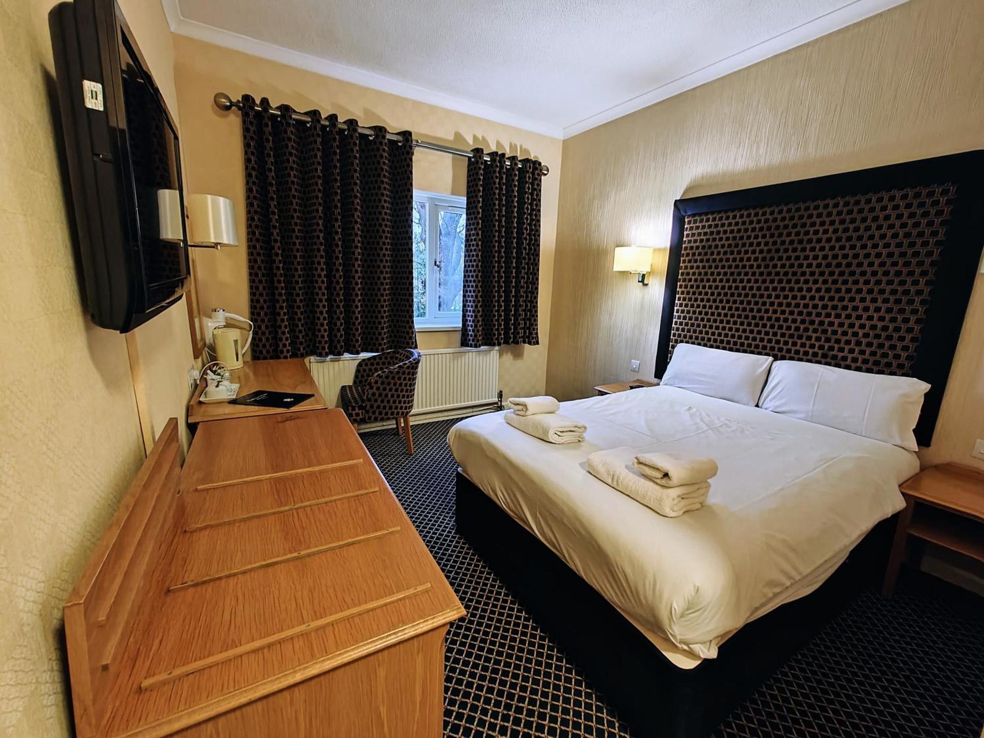 Carlton Park Hotel 로더럼 외부 사진