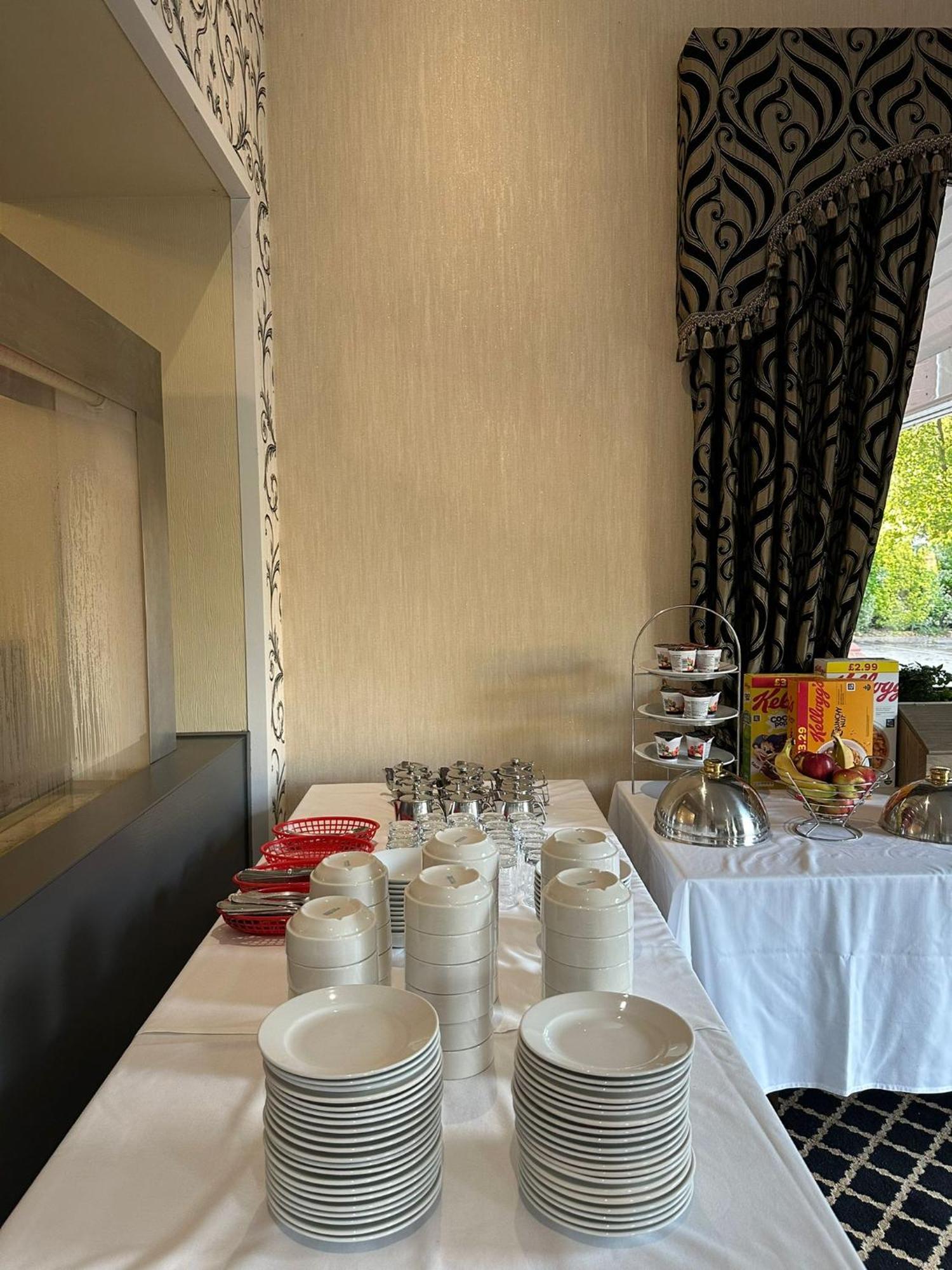 Carlton Park Hotel 로더럼 외부 사진