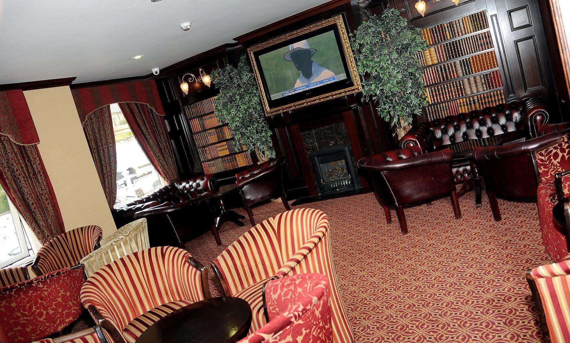 Carlton Park Hotel 로더럼 외부 사진