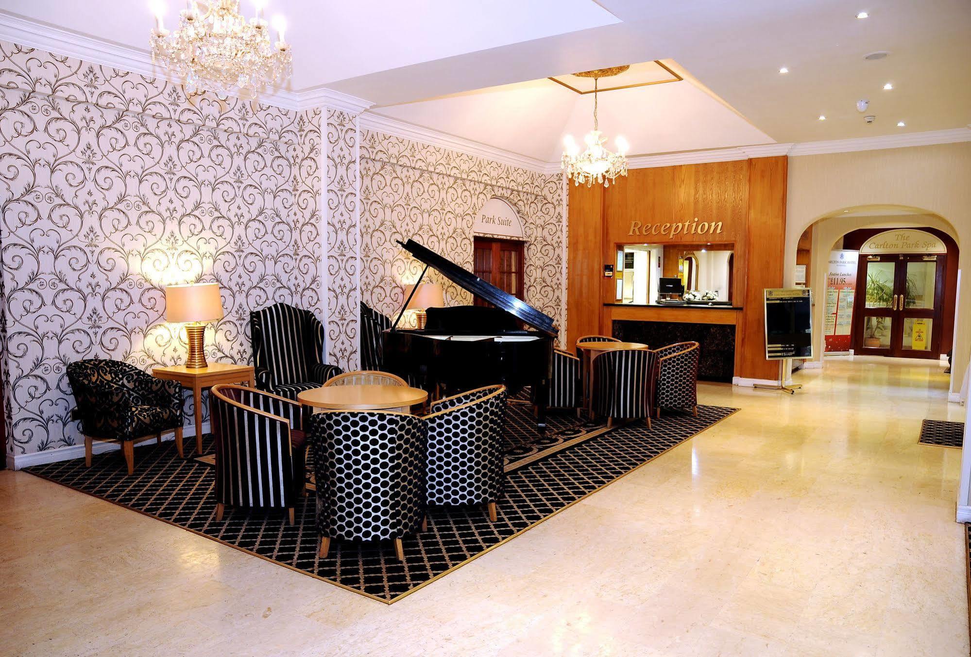 Carlton Park Hotel 로더럼 외부 사진