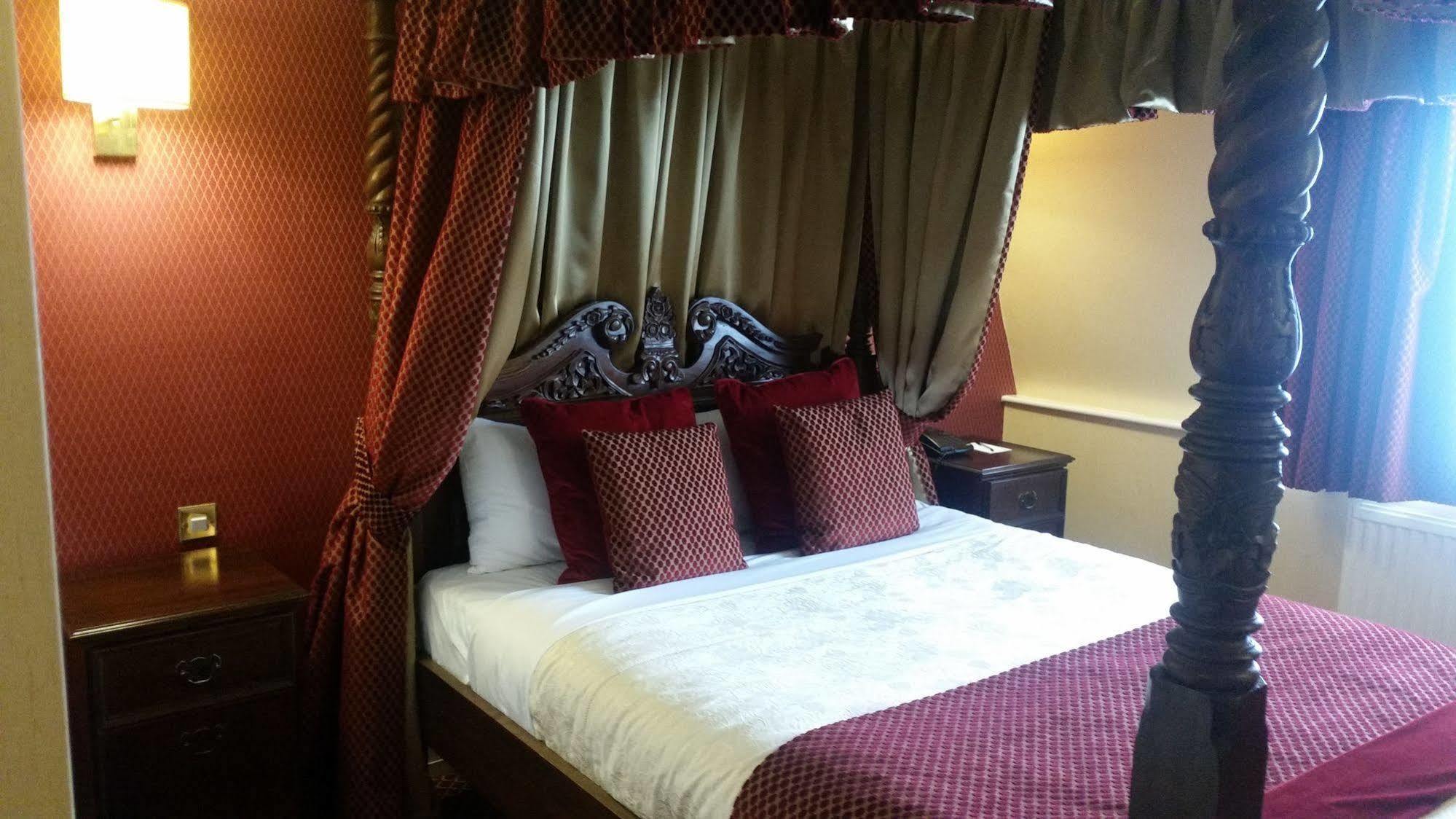 Carlton Park Hotel 로더럼 외부 사진