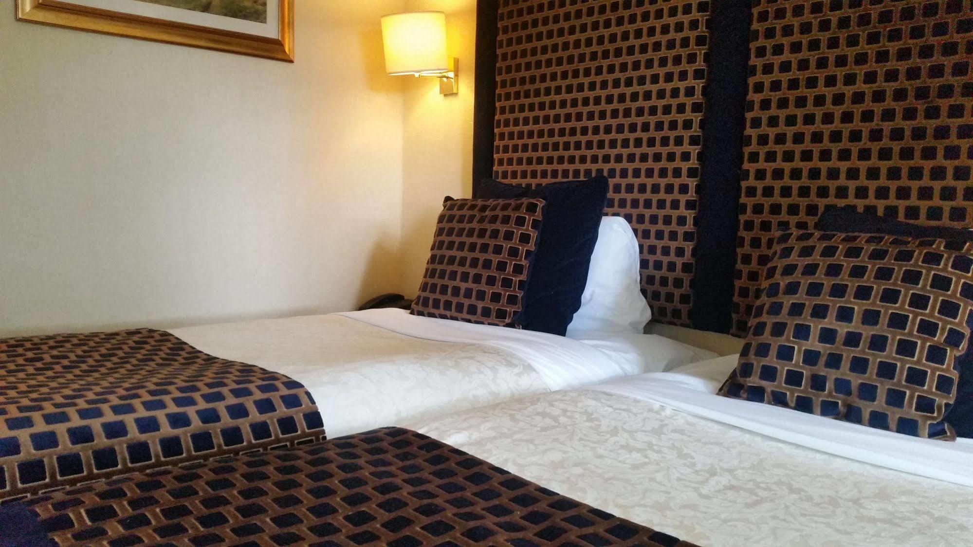 Carlton Park Hotel 로더럼 외부 사진