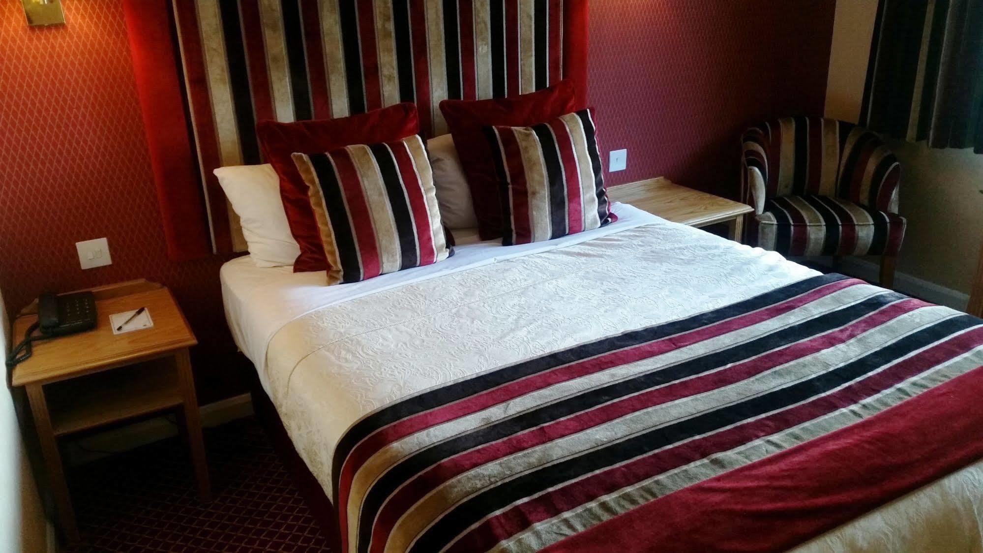 Carlton Park Hotel 로더럼 외부 사진