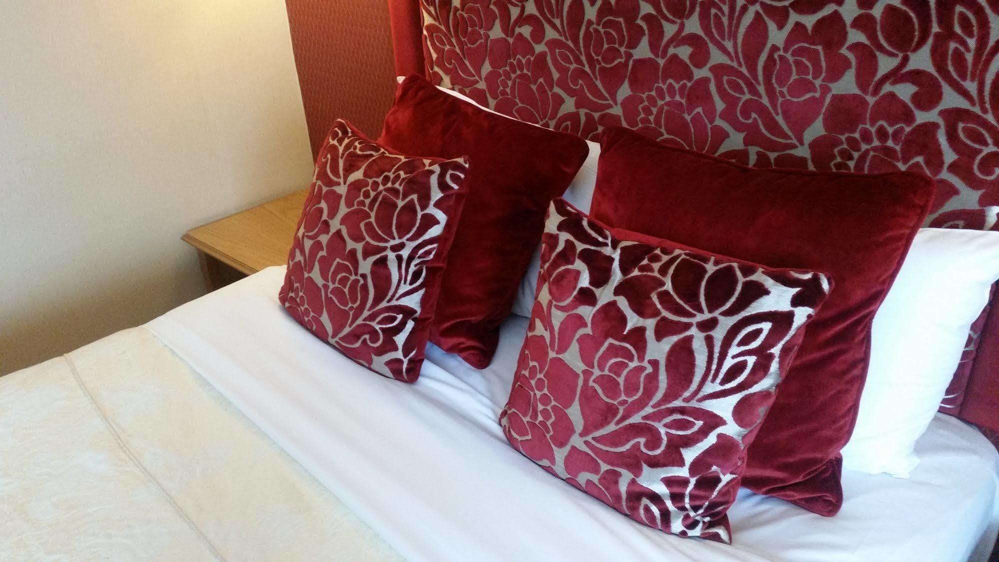 Carlton Park Hotel 로더럼 외부 사진